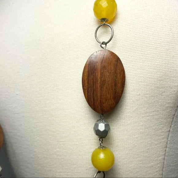 Multi-color wooden beads long necklace - Picture 5 of 8